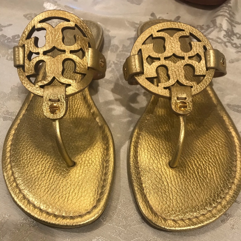Tory Burch Miller Sandel Gold 11 M